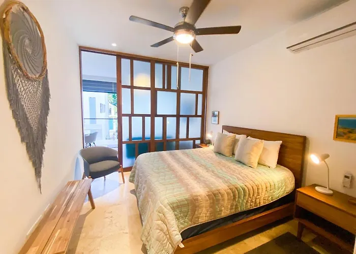 Ipana Tower B Inner Court, Quiet 1 Bedroom Playa del Carmen