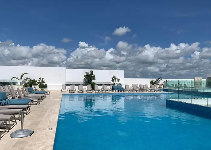 Apartamento Ipana Tower B Inner Court, Quiet 1 Bedroom Playa del Carmen